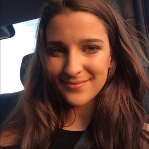 Meet your Posher, Hailey